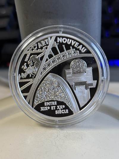 第194期拍卖 - 法国2000年千禧年系列纪念银币，900银，22.2克