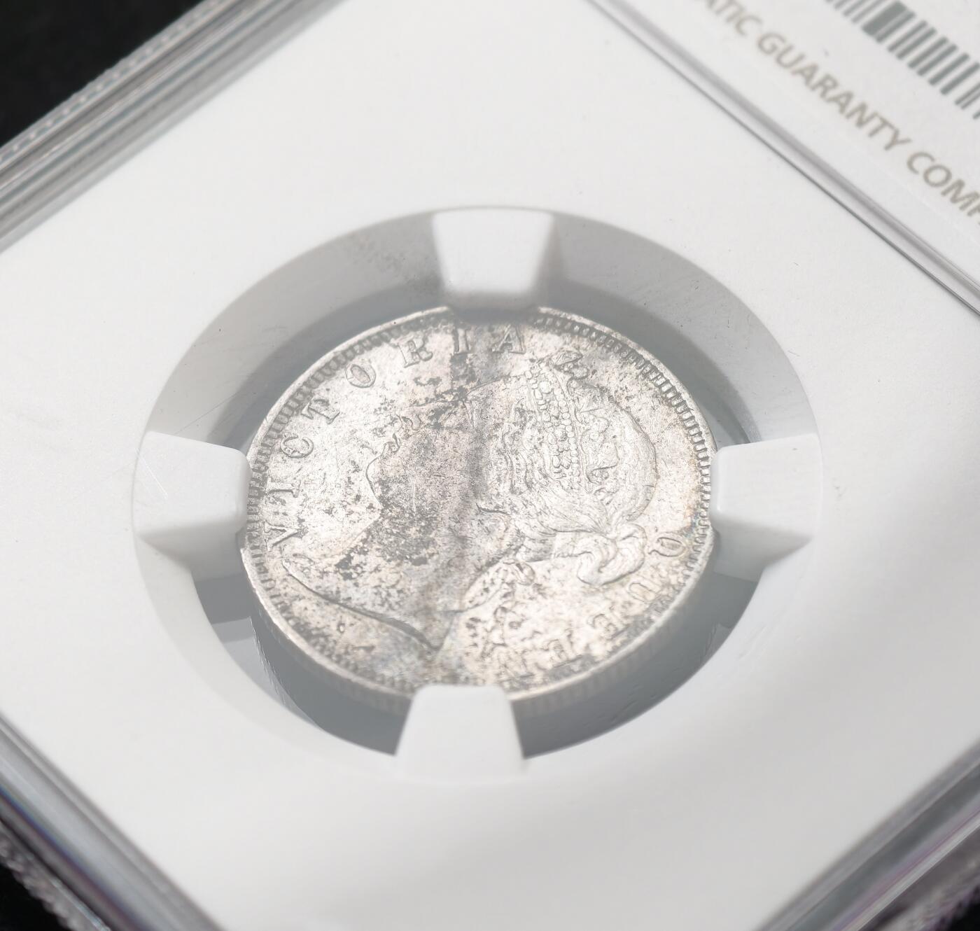 甄臻铺-世界币章拍卖（第55期），3月28日甄品场（直播拍卖）拍品征集中，送拍享返佣金等优惠多多