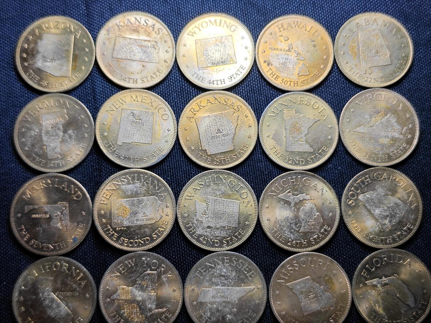 KK钱币收藏小铺   套币专场 2月预留时间 周末发货  美国洲纪念章50枚一组