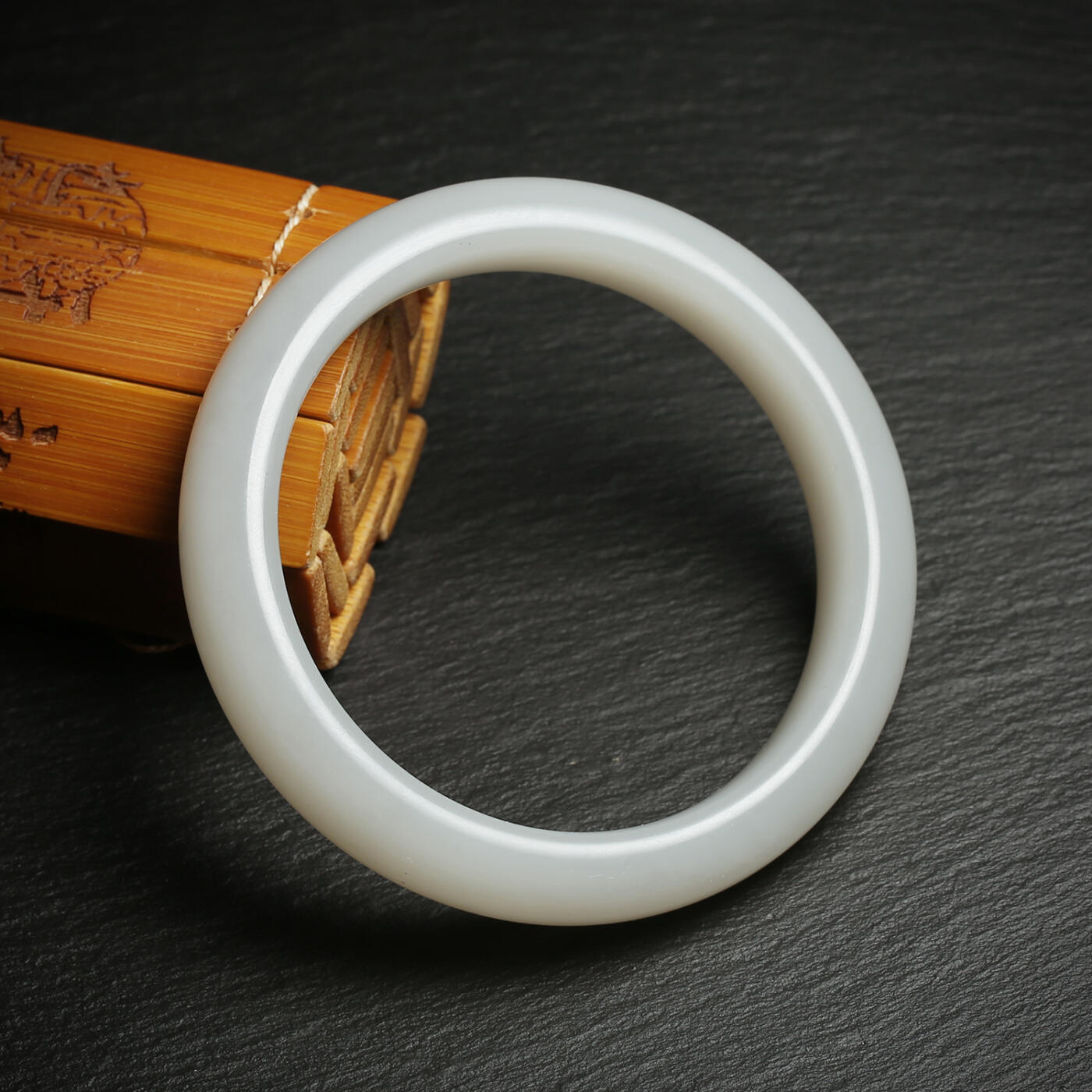 碧月说宝.君子怀瑾·当代和田玉清风专场(三) 烟青和田玉平安有福手镯（内径58.5mm）