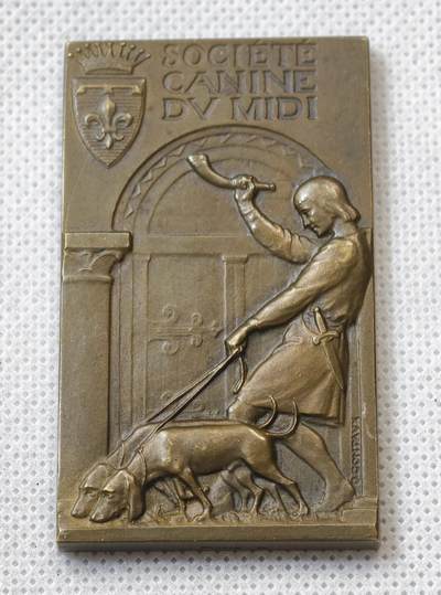 甄臻铺-世界币章拍卖（第55期），3月28日甄品场（直播拍卖）拍品征集中，送拍享返佣金等优惠多多 - 法国中部地区宠物犬博览会一等奖纪念章 36×60mm 62.6g。EXPOSITION CANINE  (犬展) 和  1er PRIX  (一等奖)。
