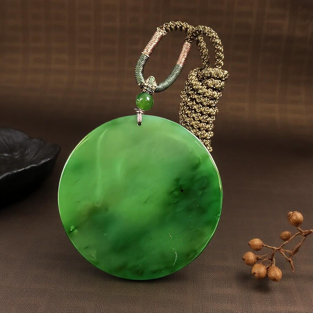 碧月说宝.君子怀瑾·当代和田玉清风专场(四) 碧玉莲花挂件