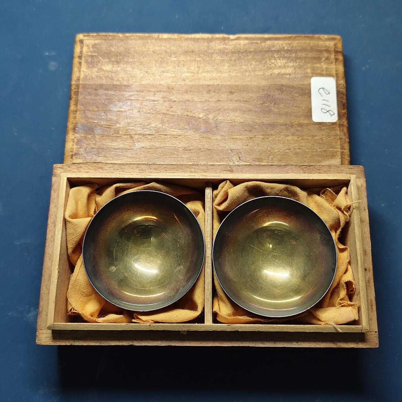 【全场包邮】纯粹捡漏拍515场 【杂件·银器】日本结婚珍藏38.42克纯银银杯一对-【有银标带木盒，盒背有时代印记】