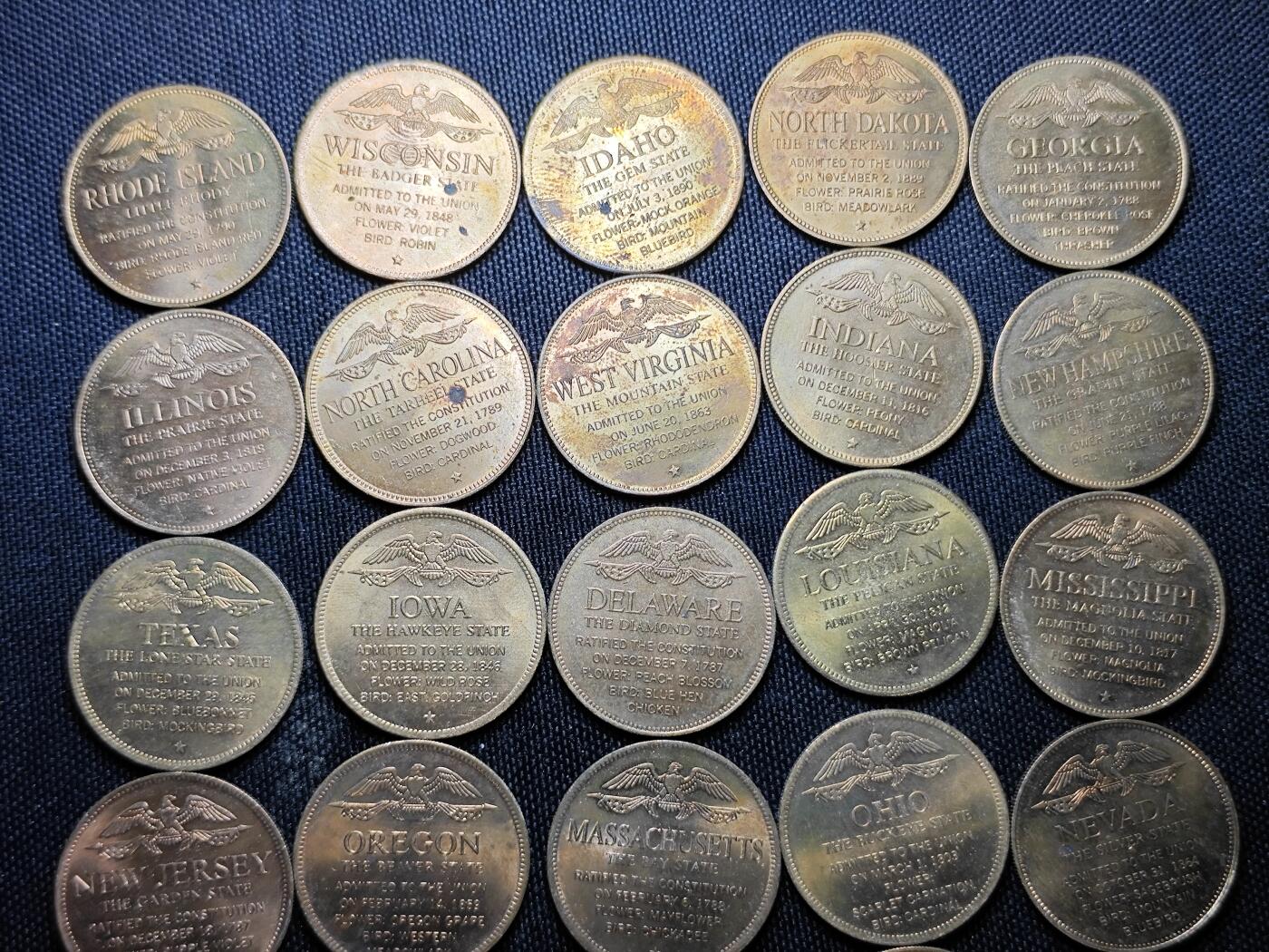 KK钱币收藏小铺   套币专场 2月预留时间 周末发货  美国洲纪念章50枚一组