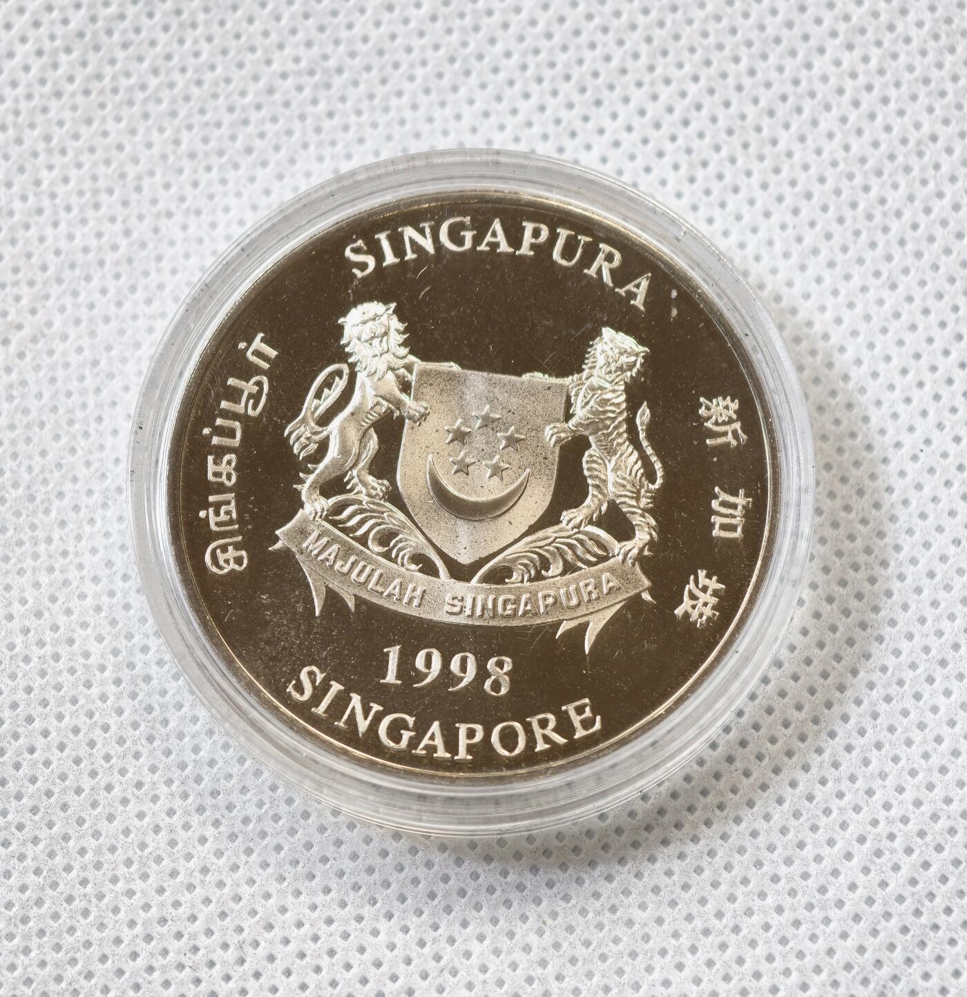 甄臻铺-世界币章拍卖（第55期），3月28日甄品场（直播拍卖）拍品征集中，送拍享返佣金等优惠多多