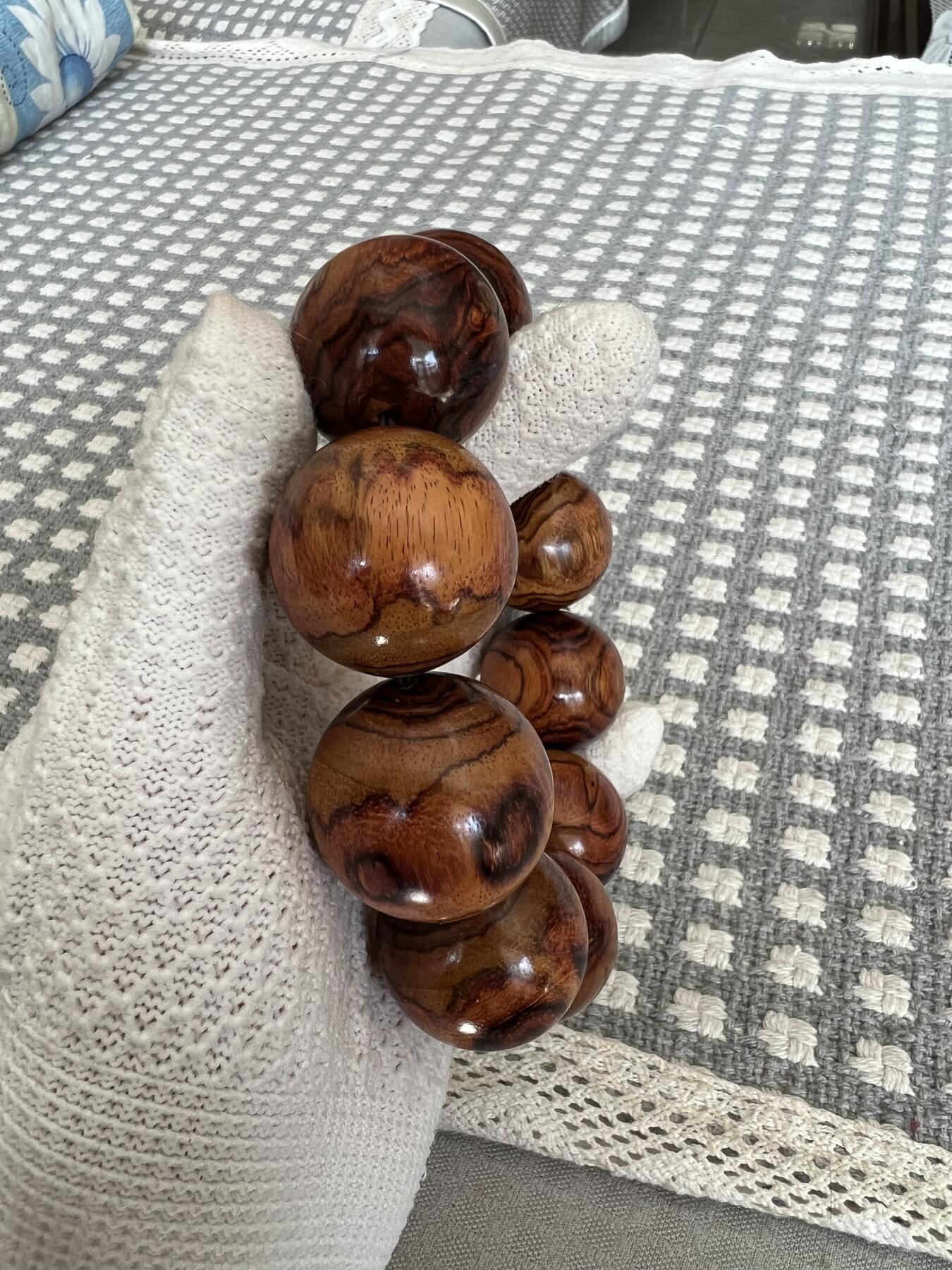 零元拍：海南黄花梨满花鬼眼荧光3.0大手持，手串