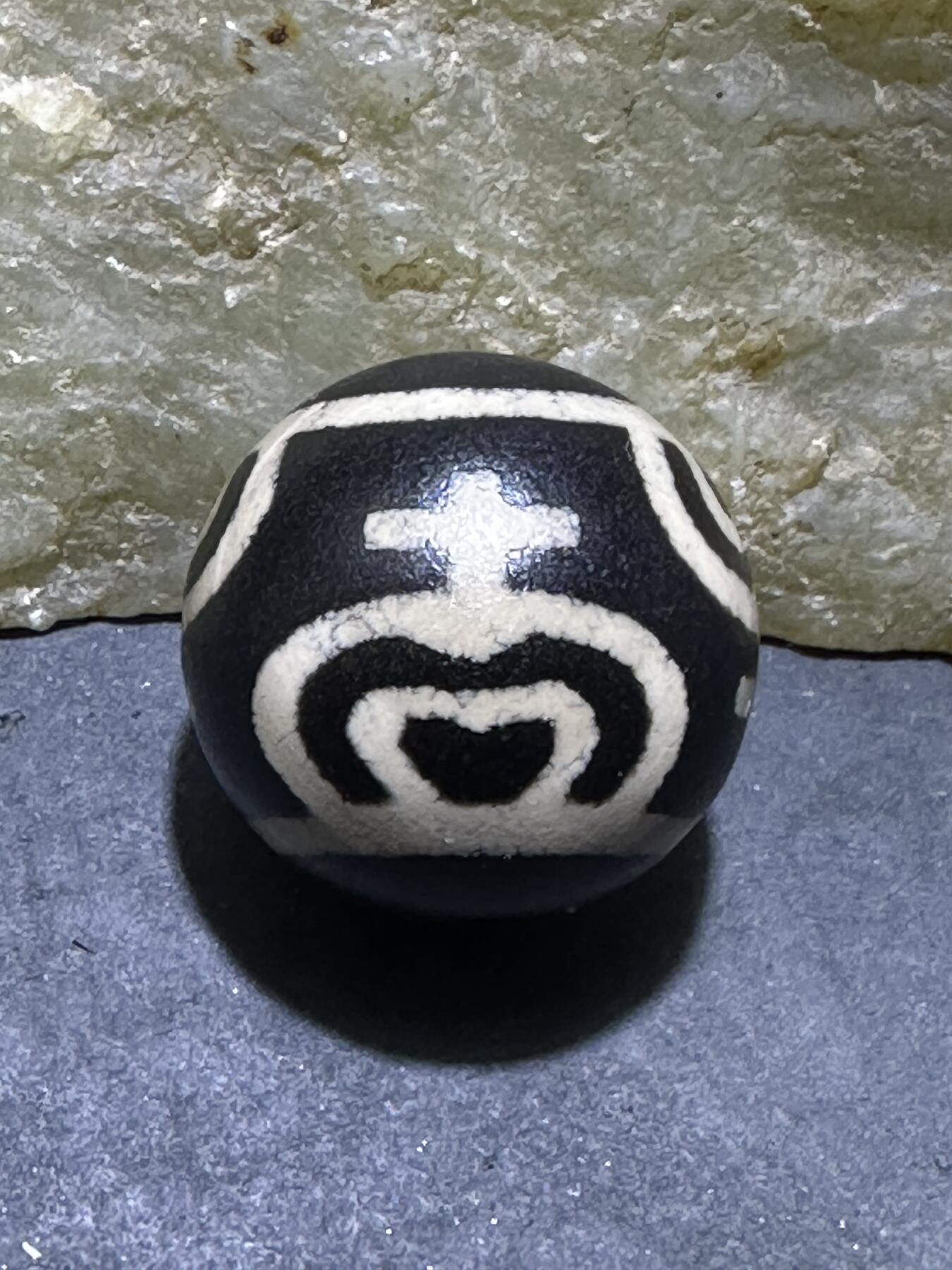 仅此一颗，藏传宝瓶天珠一颗