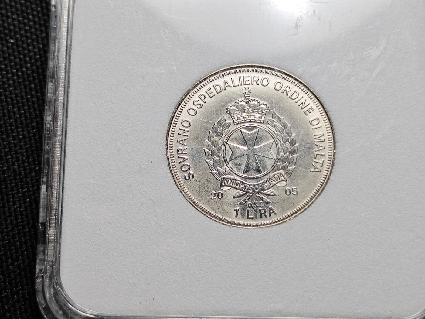 KK钱币收藏小铺   套币专场 2月预留时间 周末发货  马耳他骑士团 2005年梵蒂冈教皇纪念币 