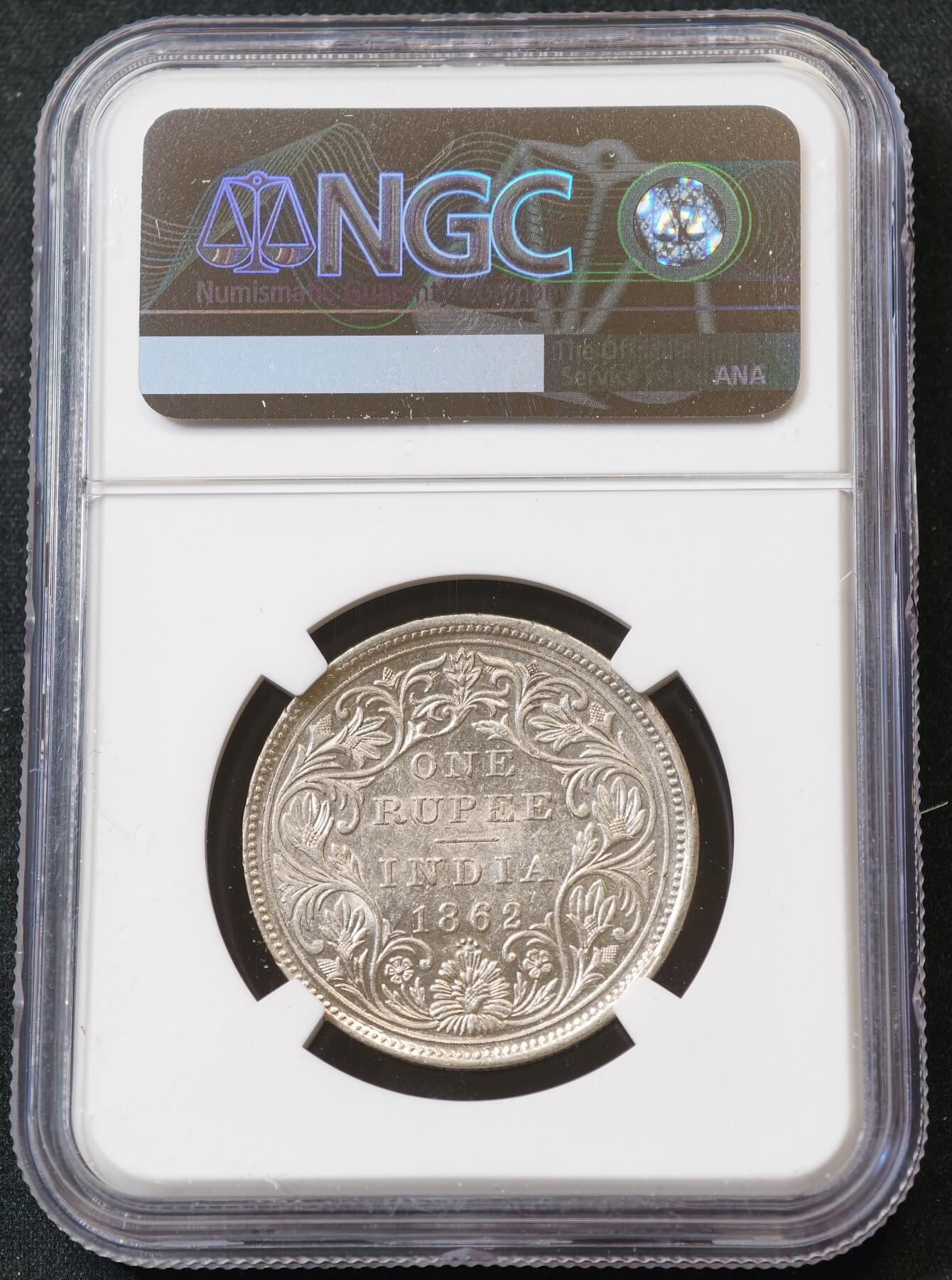 甄臻铺-世界币章拍卖（第55期），3月28日甄品场（直播拍卖）拍品征集中，送拍享返佣金等优惠多多