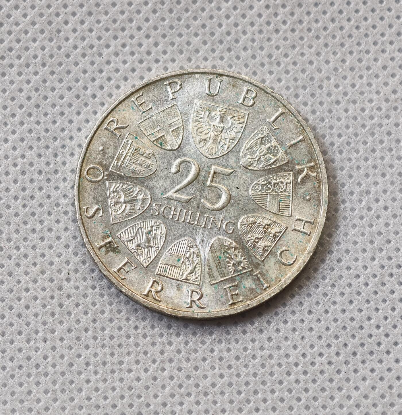 甄臻铺-世界币章拍卖（第55期），3月28日甄品场（直播拍卖）拍品征集中，送拍享返佣金等优惠多多