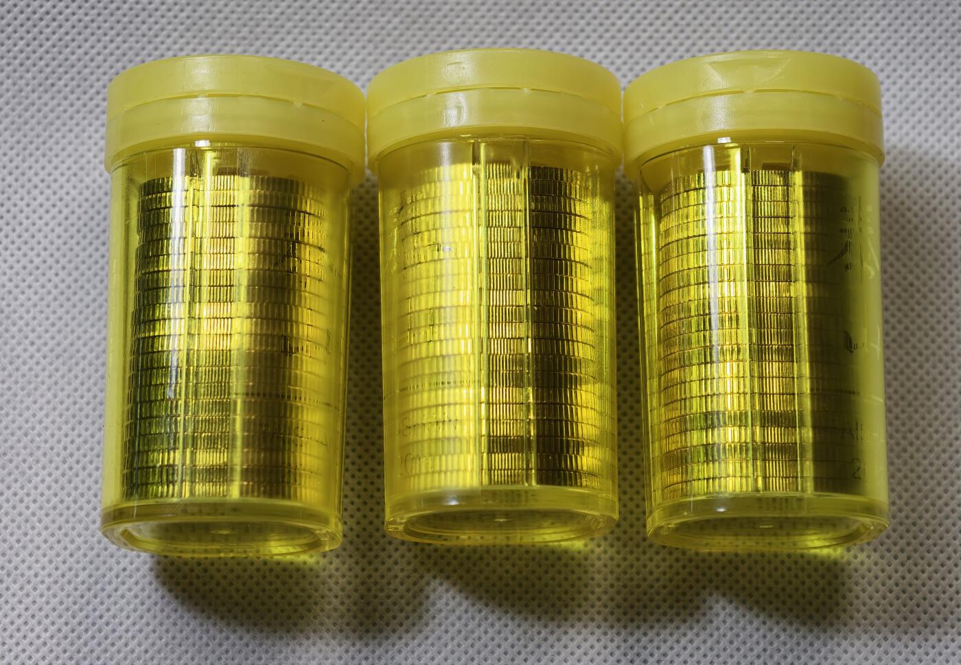 甄臻铺-世界币章拍卖（第55期），3月28日甄品场（直播拍卖）拍品征集中，送拍享返佣金等优惠多多 四大名山龙头币泰山5元纪念币3筒60枚