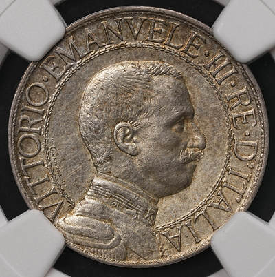 修遠堂世界钱币第108期 - NGC AU55 1909年意大利马车1里拉银币，少见的早期圈版年份
