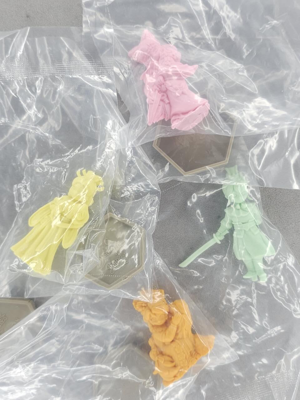 龙虎卡牌-七九场（满200元包邮，无佣金，每周六结拍，欢迎送拍） 卡游三国 橡皮人4个 12