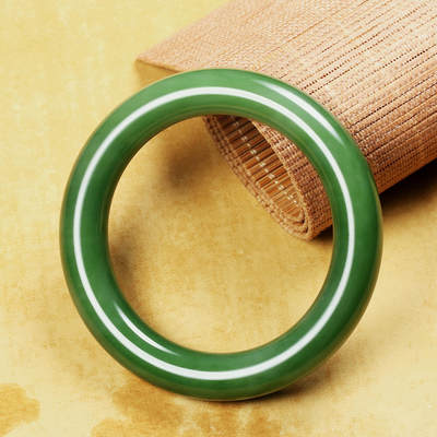 碧月说宝.君子怀瑾·当代和田玉清风专场(三) - 苹果绿碧玉圆条口手镯