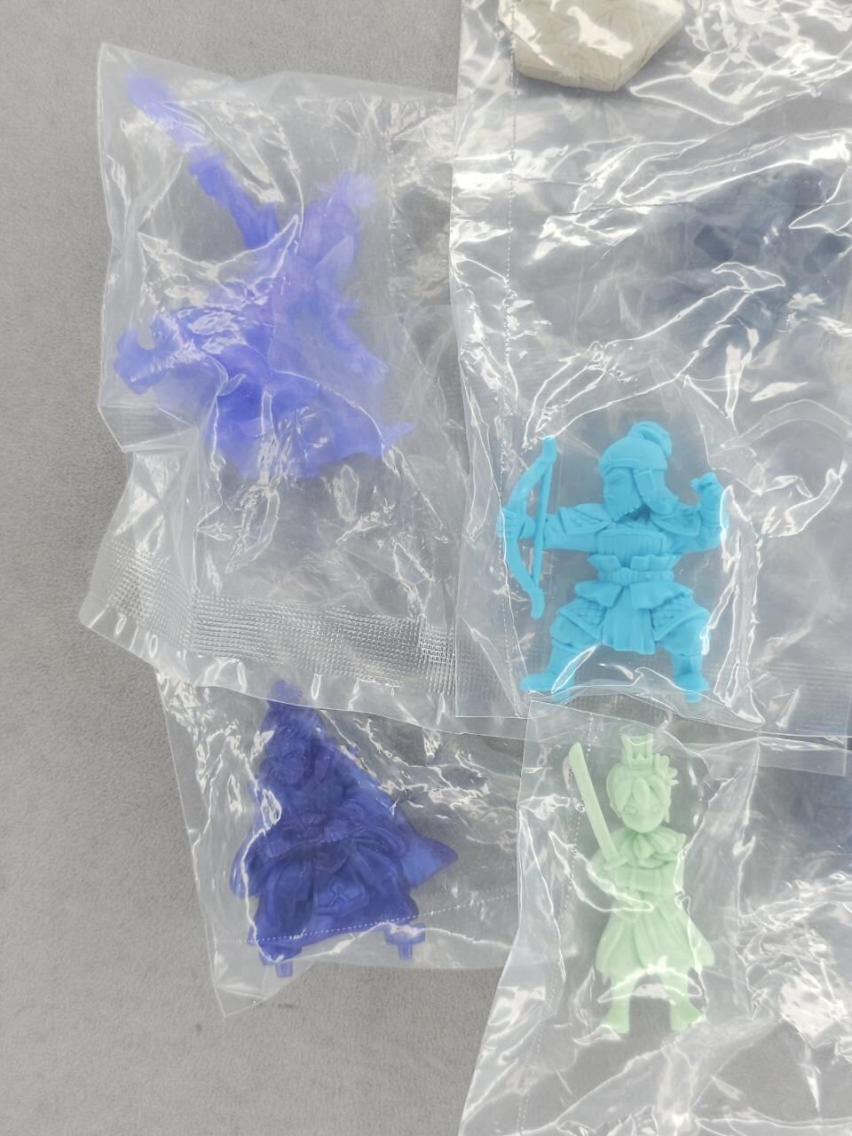 龙虎卡牌-七九场（满200元包邮，无佣金，每周六结拍，欢迎送拍） 卡游三国 橡皮人4个 19