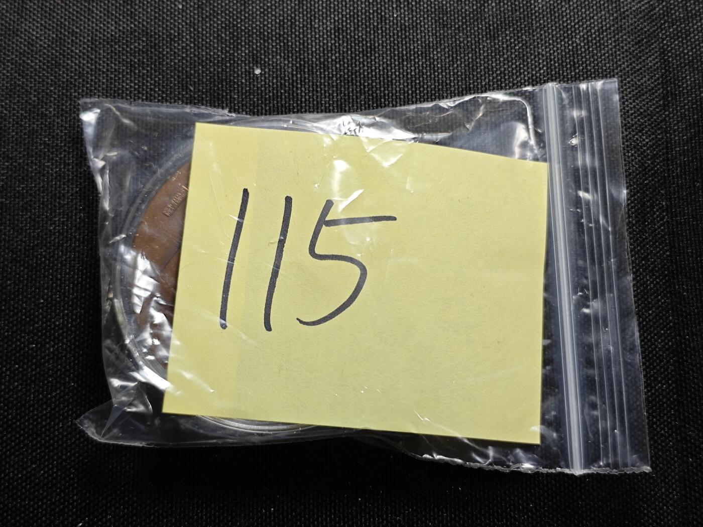 KK钱币收藏小铺   套币专场 2月预留时间 周末发货  冲绳国际海洋博览会纪念章