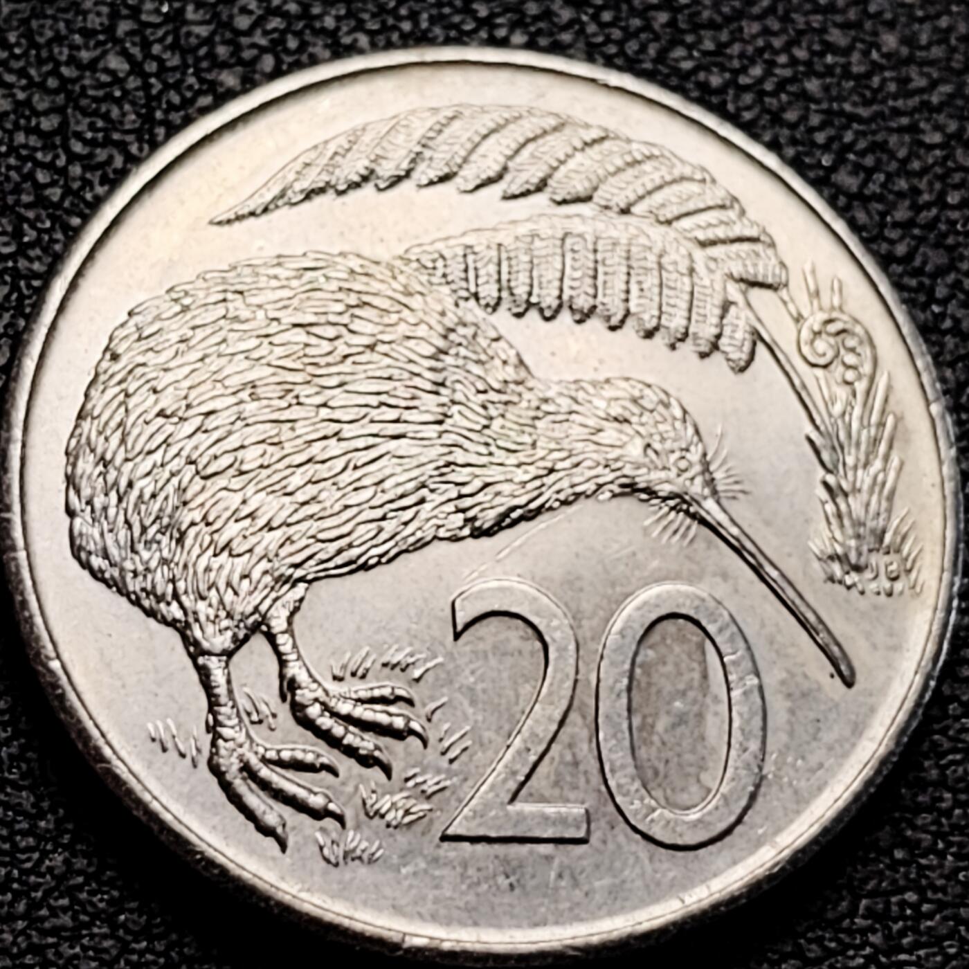 泉币菌-第214场-拍品多 请提前出价（工作最近较忙 发货不及时，望理解） 。