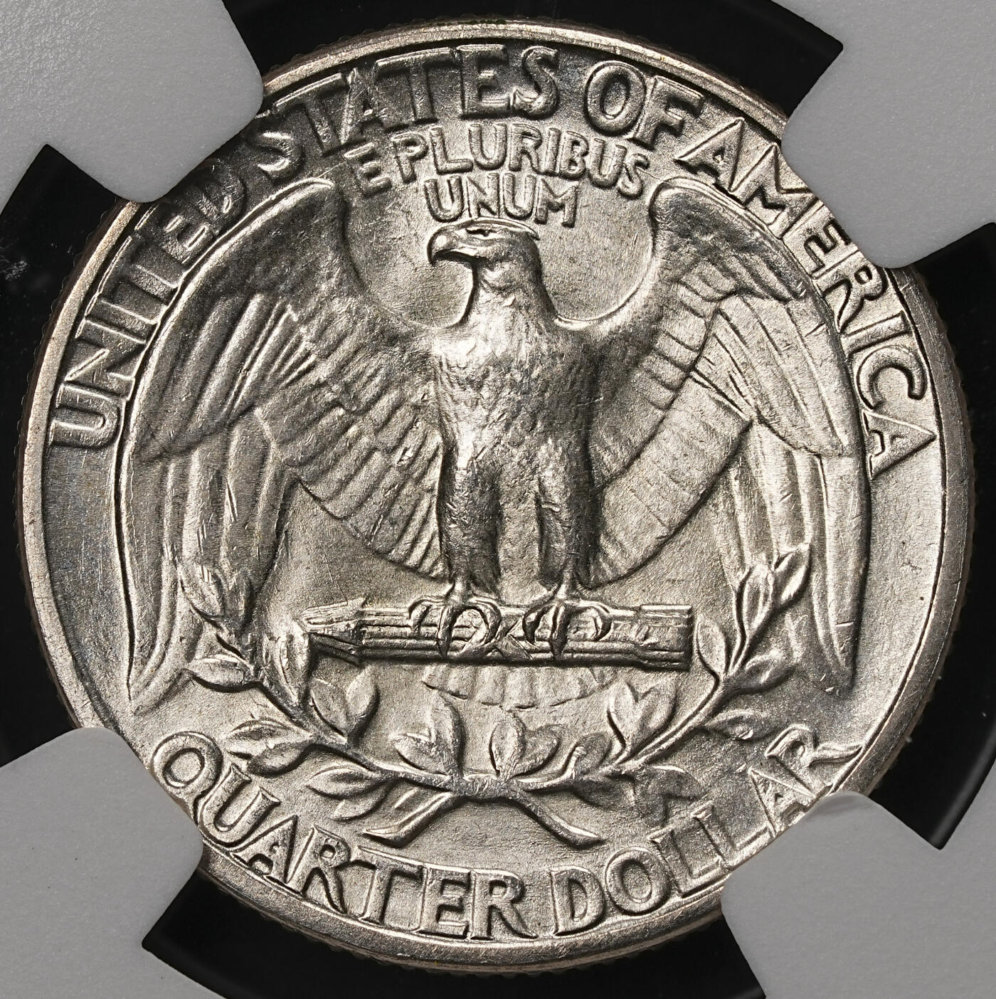 修遠堂世界钱币第108期 NGC MS64 1942年美国25美分银币