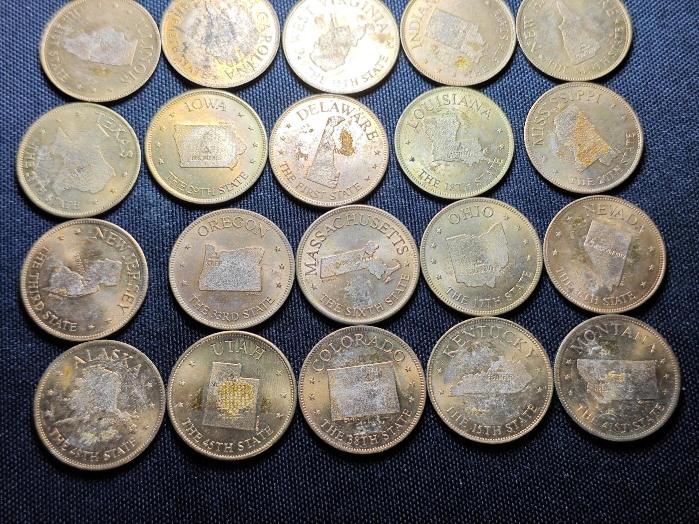 KK钱币收藏小铺   套币专场 2月预留时间 周末发货  美国洲纪念章50枚一组