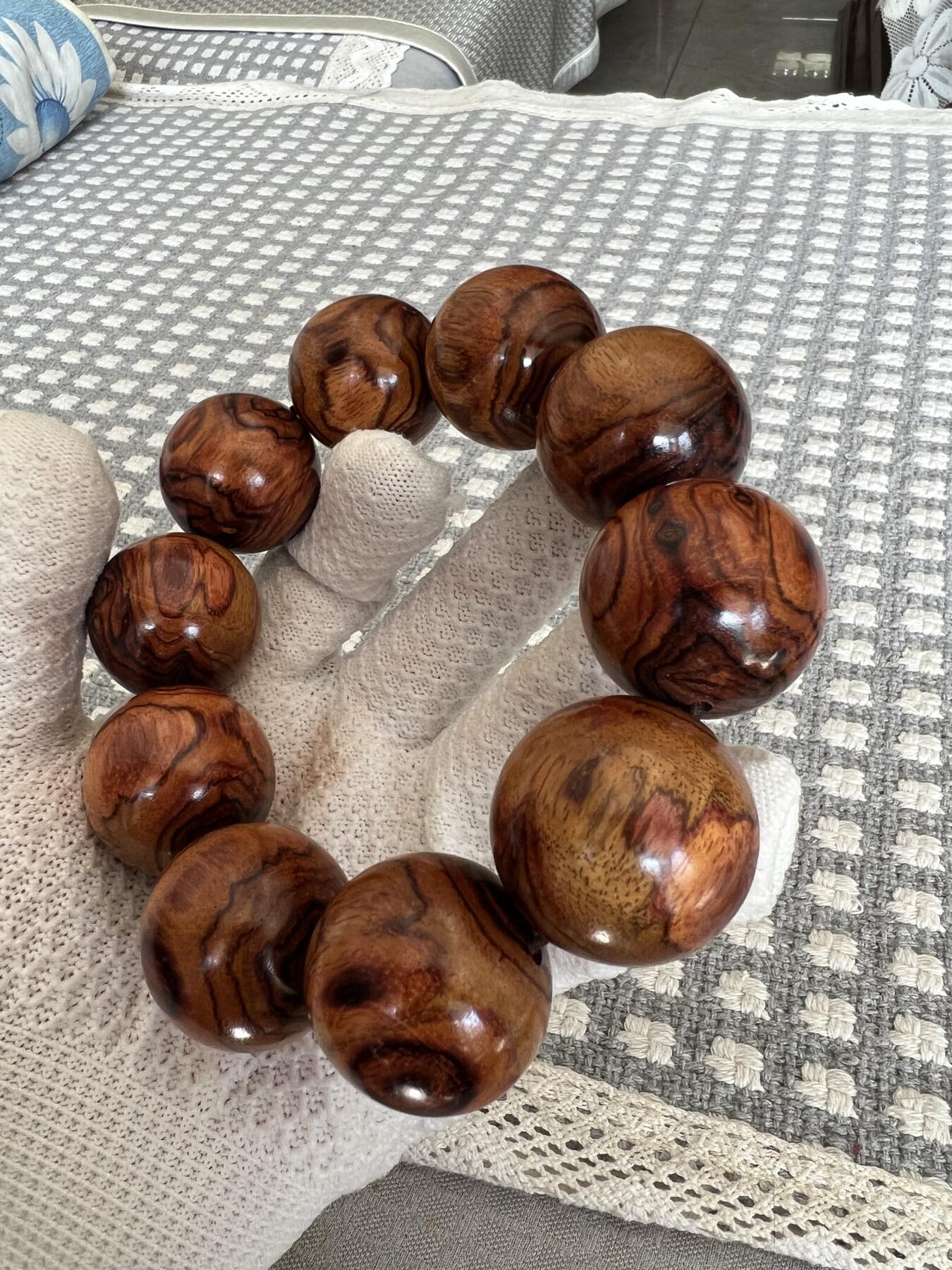 零元拍：海南黄花梨满花鬼眼荧光3.0大手持，手串