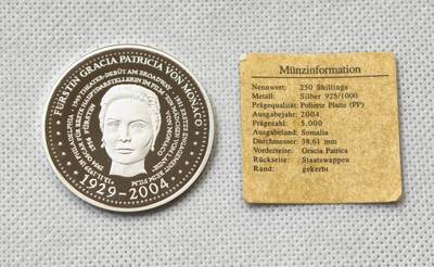 甄臻铺-世界币章拍卖（第55期），3月28日甄品场（直播拍卖）拍品征集中，送拍享返佣金等优惠多多 - 2004年索马里250先令银币，20克925银，带证书