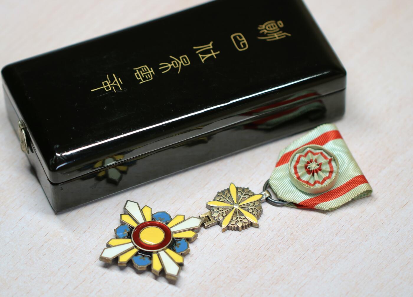 大猫徽章拍卖 第290期 勿忘国耻 勋四位景云章