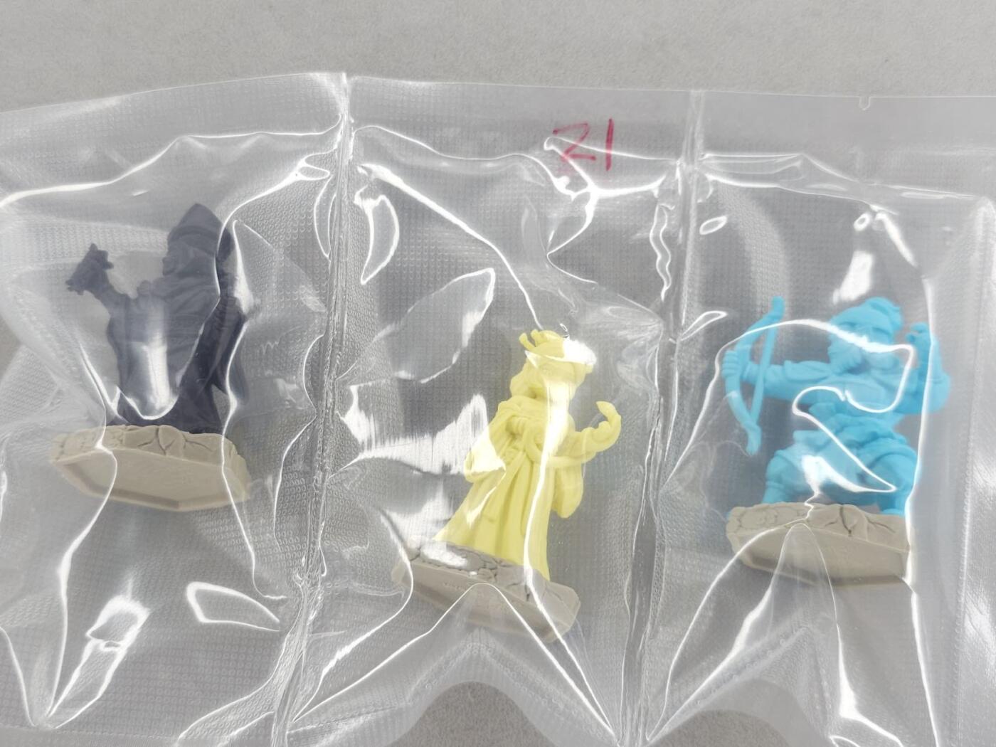 龙虎卡牌-七九场（满200元包邮，无佣金，每周六结拍，欢迎送拍） 卡游三国 橡皮人3个 21