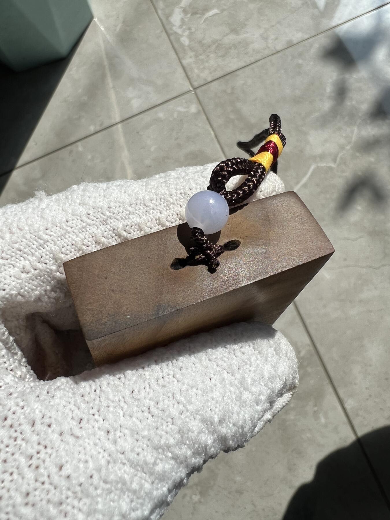 零元拍：NO52金丝楠平安无事牌，3D立体波纹。满水波香喷喷的小金砖，金光闪闪，61.5/48/16MM