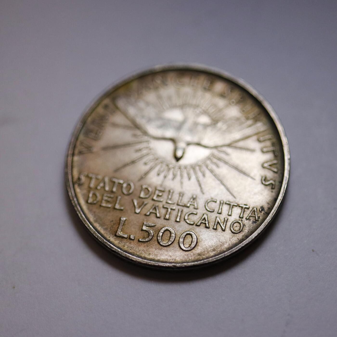 观钱 近现代机制币拍卖No.005（全场顺丰包邮，不区分偏远地区）  梵蒂冈 1958 年宗座出缺 500 里拉银币，UNC品相，底板带彩，转光。