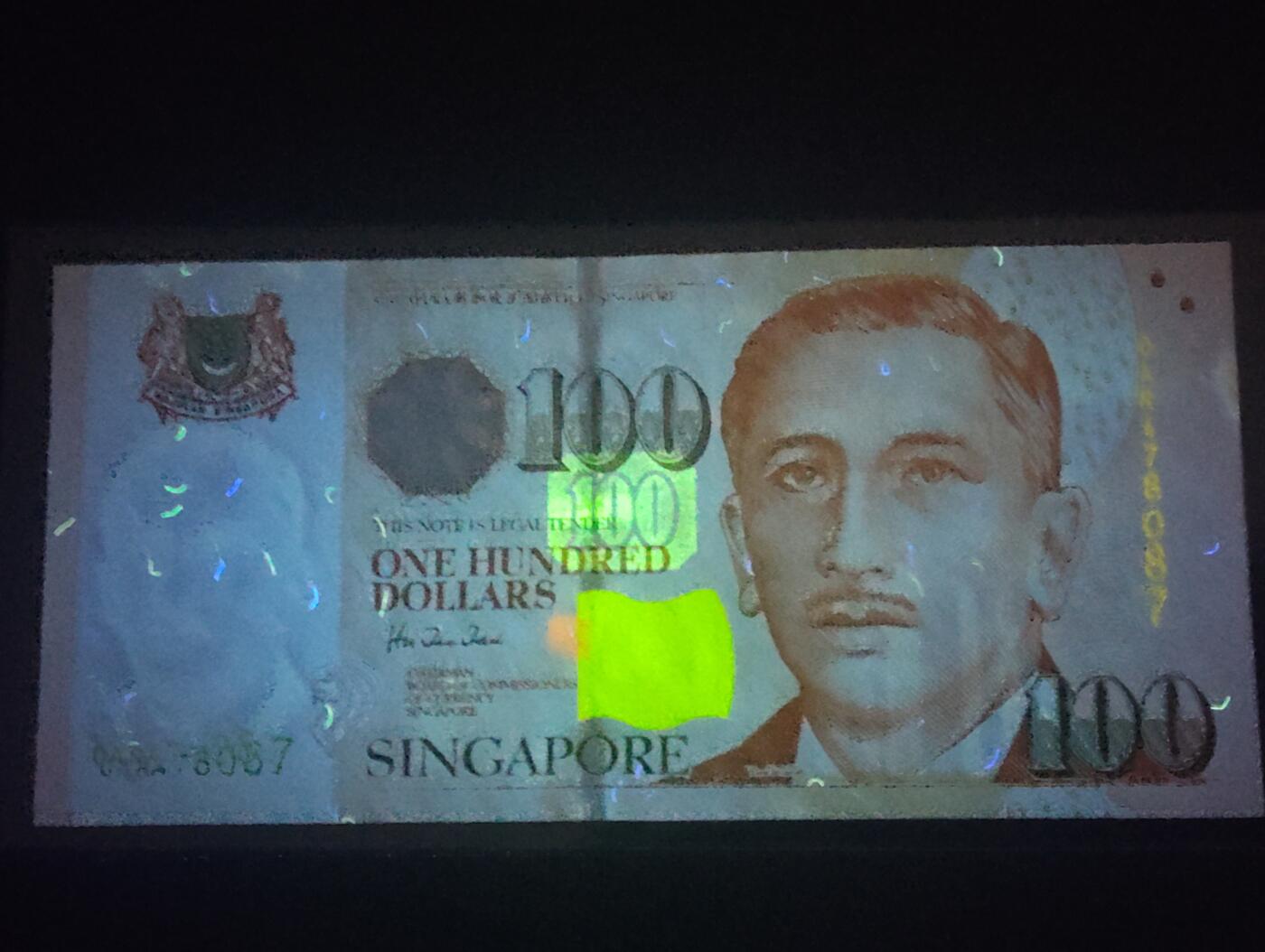 2026三月第三期，总第220期 新加坡1999年100元UNC- 首签名胡赐道