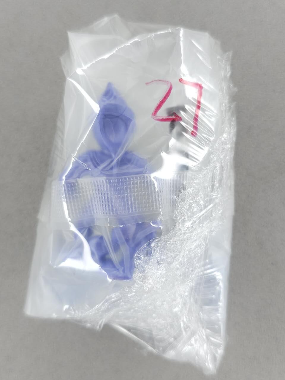 龙虎卡牌-七九场（满200元包邮，无佣金，每周六结拍，欢迎送拍） 卡游奥特曼 橡皮人3个 (有一个夜光款)