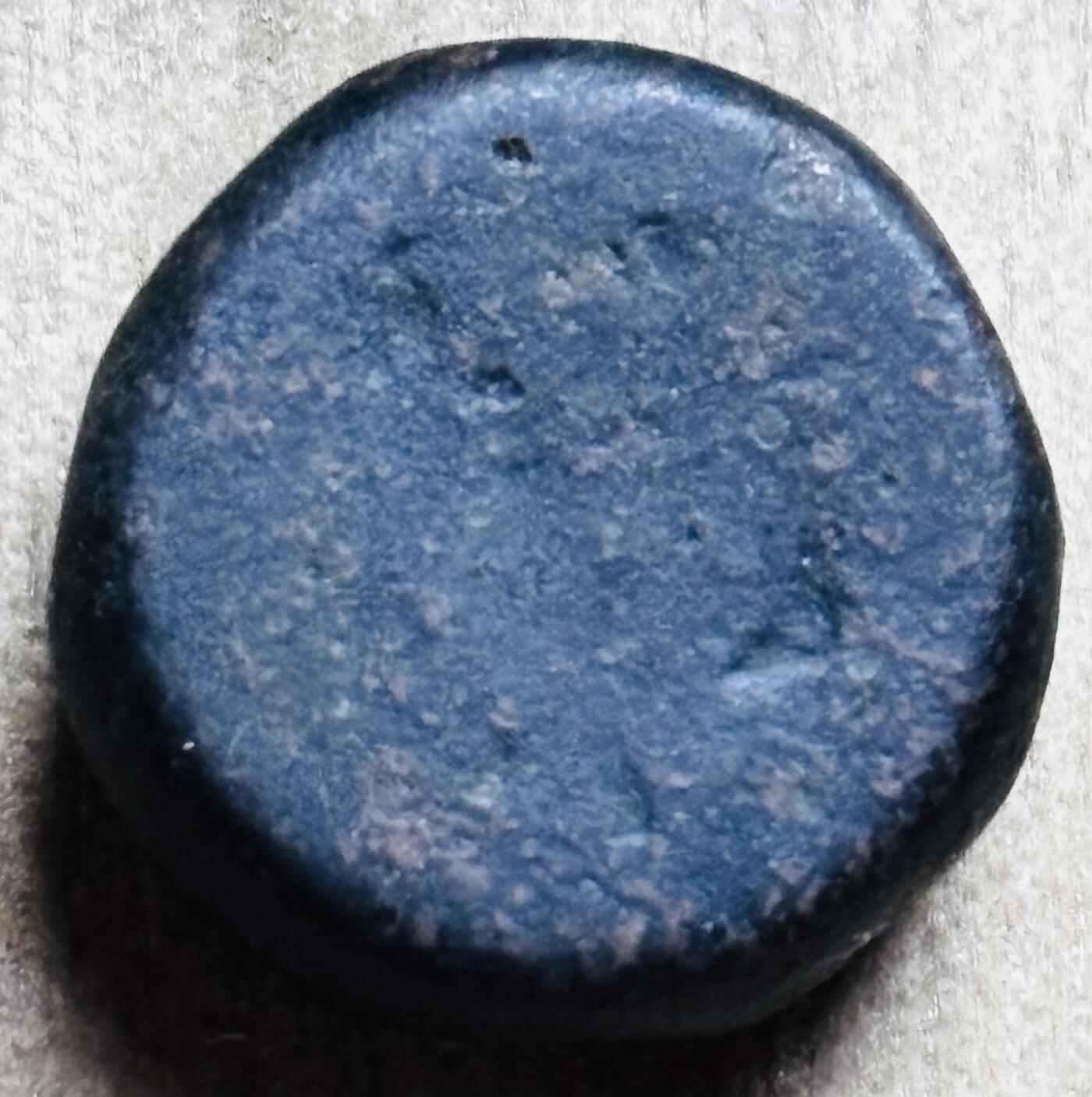 文馨钱币收藏第 297 场，银币，古钱币，铜元场，长期接代拍业务 好品包浆印度打制币，直径 19.4 厚度 8.1 重 18.6 克