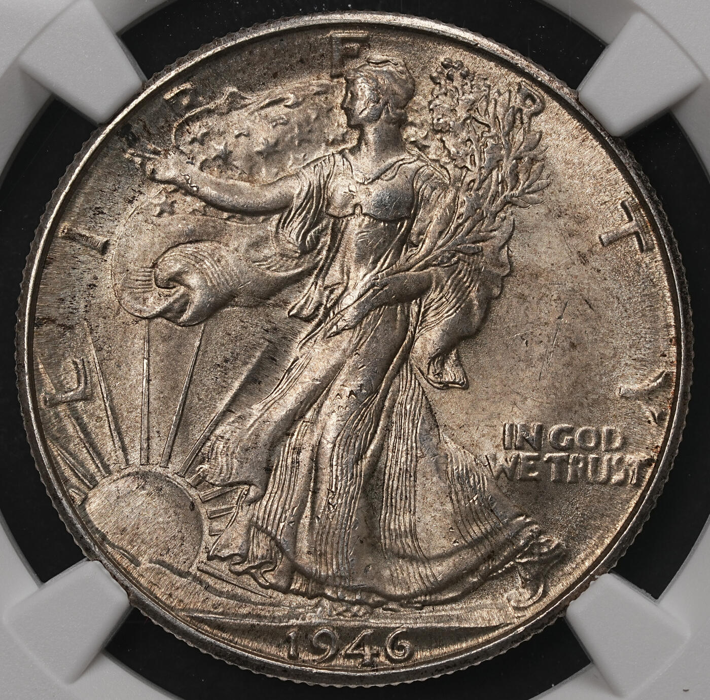 修遠堂世界钱币第108期 NGC MS64 1946年美国50美分银币，D厂铭