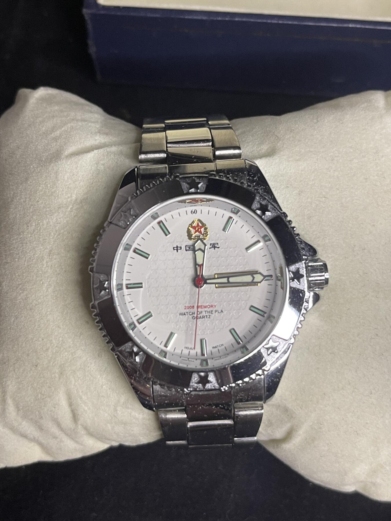 红藏专场 军表一块原盒