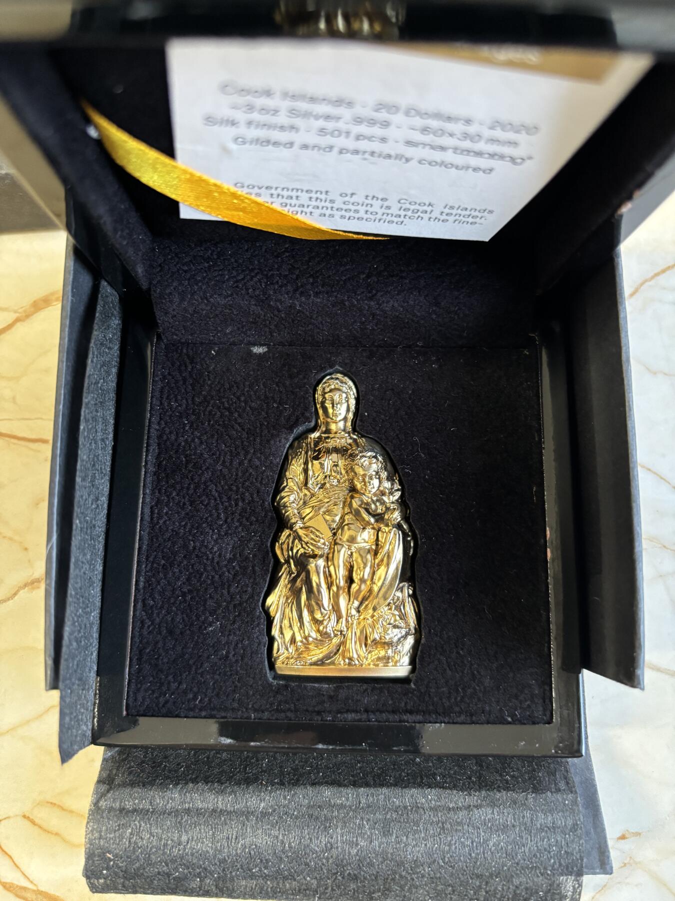 第194期拍卖 库克2020年布鲁日圣母玛利亚米开朗基罗20元镀金立体银币3盎司纪念银币，999银，发行501枚