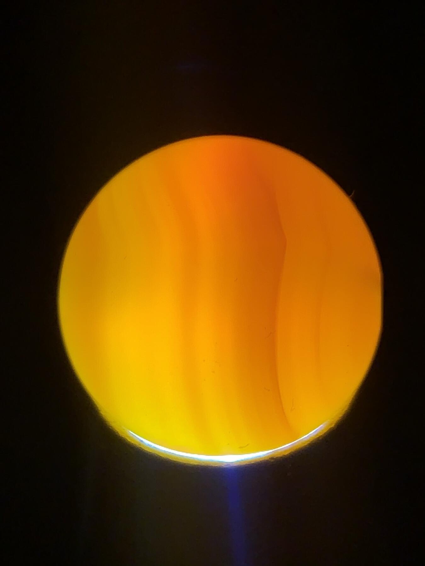 精美北红玛瑙2.0圆珠一颗，