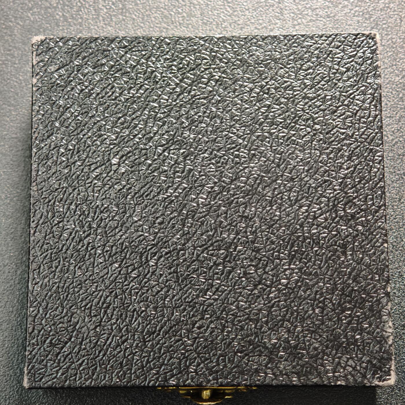 【德藏】世界币章拍卖第168期（拍品征集中~欢迎藏友联系） 1953年 荷兰北海大洪水灾后重建纪念大铜章 带盒 直径约：58.9mm；重约：67.6g