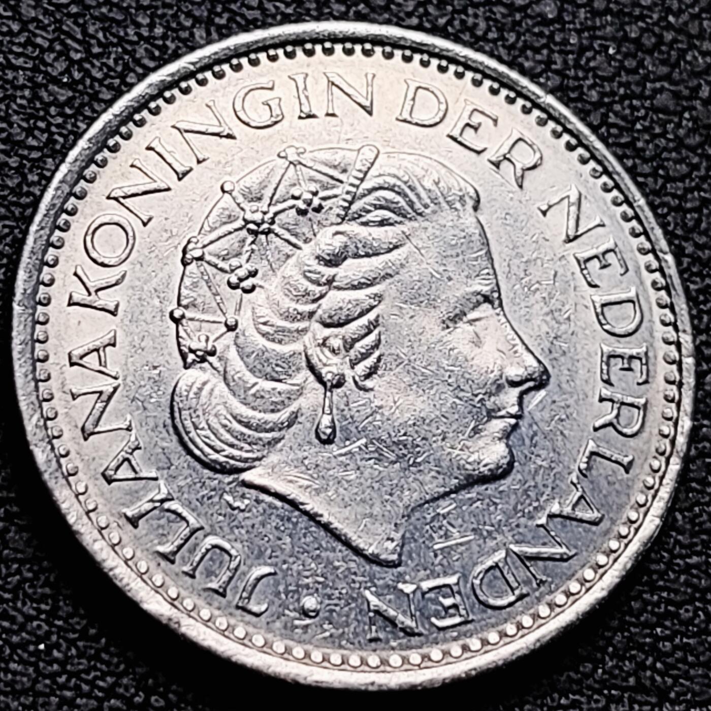 泉币菌-第214场-拍品多 请提前出价（工作最近较忙 发货不及时，望理解） 。