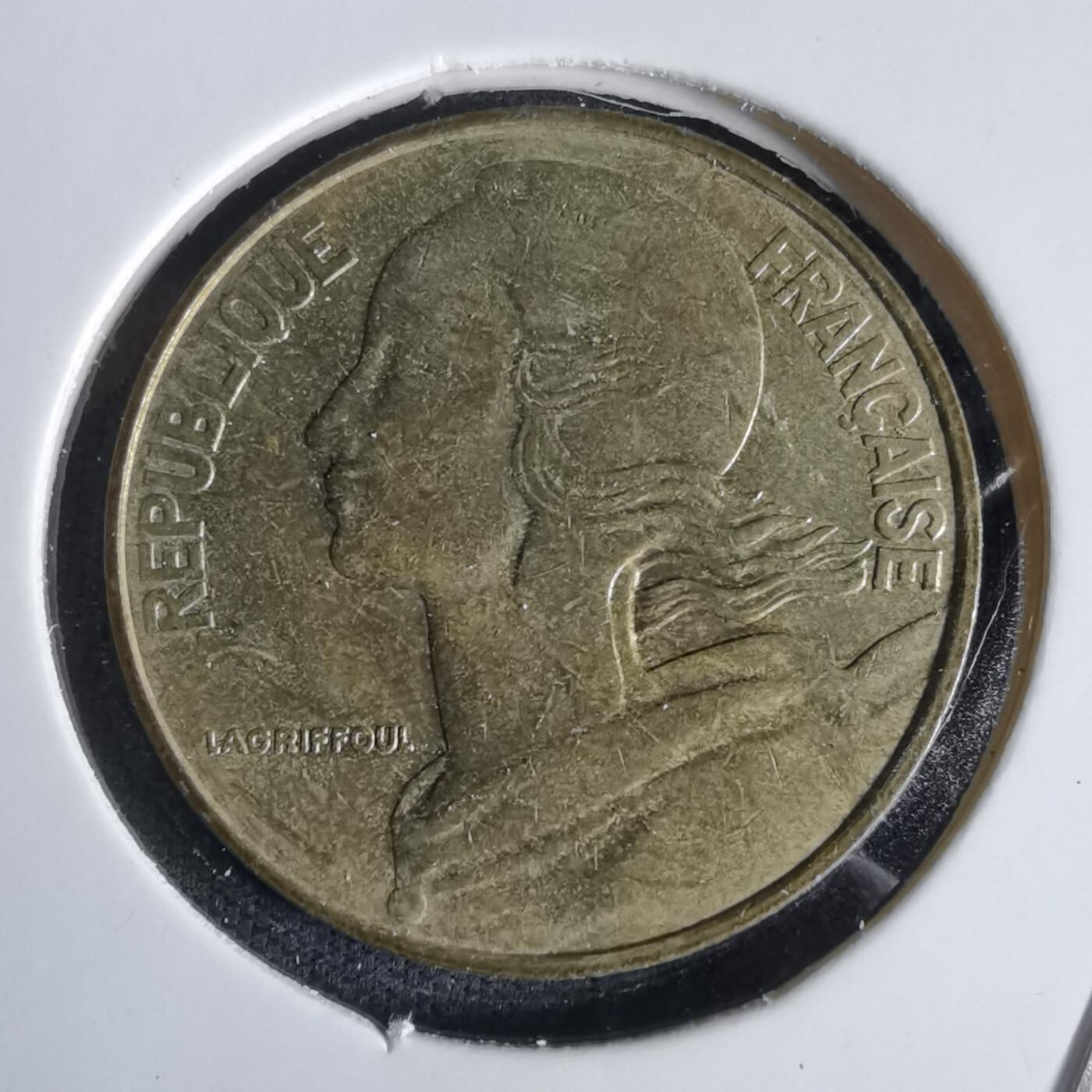 沼泽如烟--第1027场 法国1983年20分