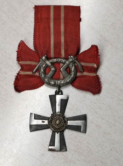 大猫徽章拍卖 第290期 - 芬兰 四级军事自由十字 稀少继续战争时期追授冬季战争战功版本