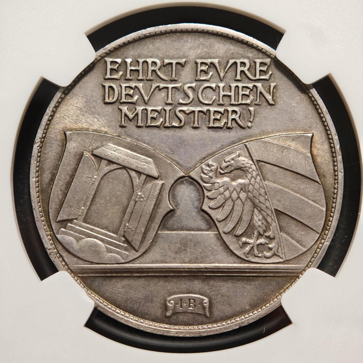 【德藏】世界币章拍卖第168期（拍品征集中~欢迎藏友联系） 928年 德国魏玛纪念画家阿尔布雷希特·丢勒逝世400周年纪念银章 NGC MS64 正面是画家丢勒长发披肩的自画像，背面是身穿长袍、左手抱圣经、右手持长剑的丢勒站立像，稀少品种，五彩包浆特别吸引人