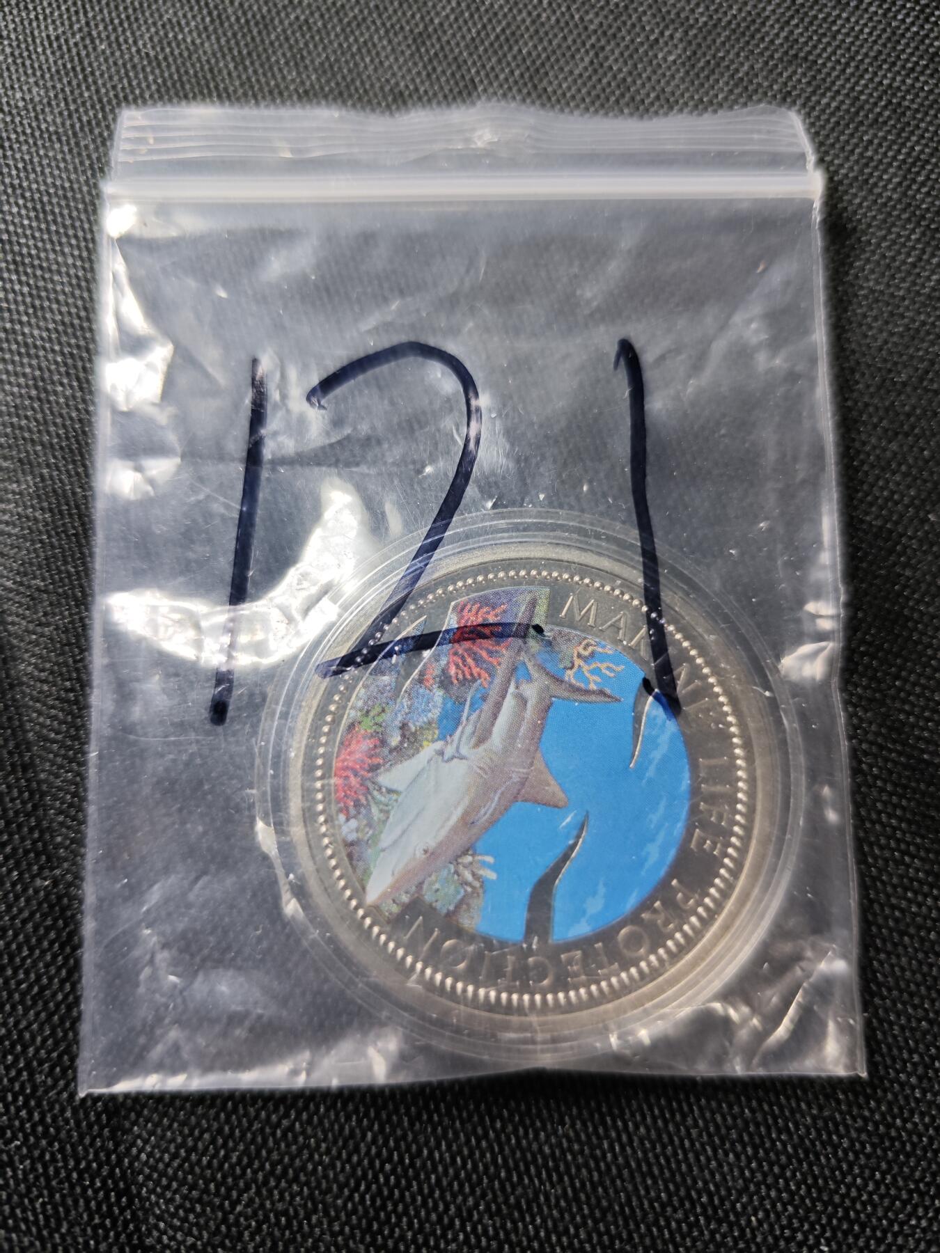 KK钱币收藏小铺   套币专场 2月预留时间 周末发货   1999帕拉1元彩色纪念币 美人鱼