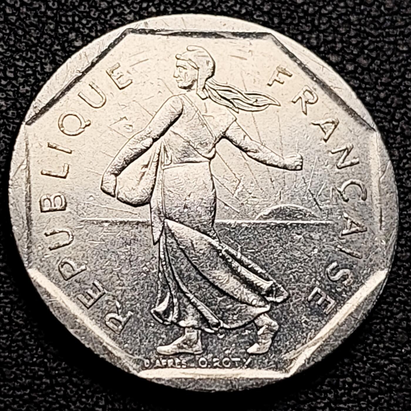 泉币菌-第214场-拍品多 请提前出价（工作最近较忙 发货不及时，望理解） 。