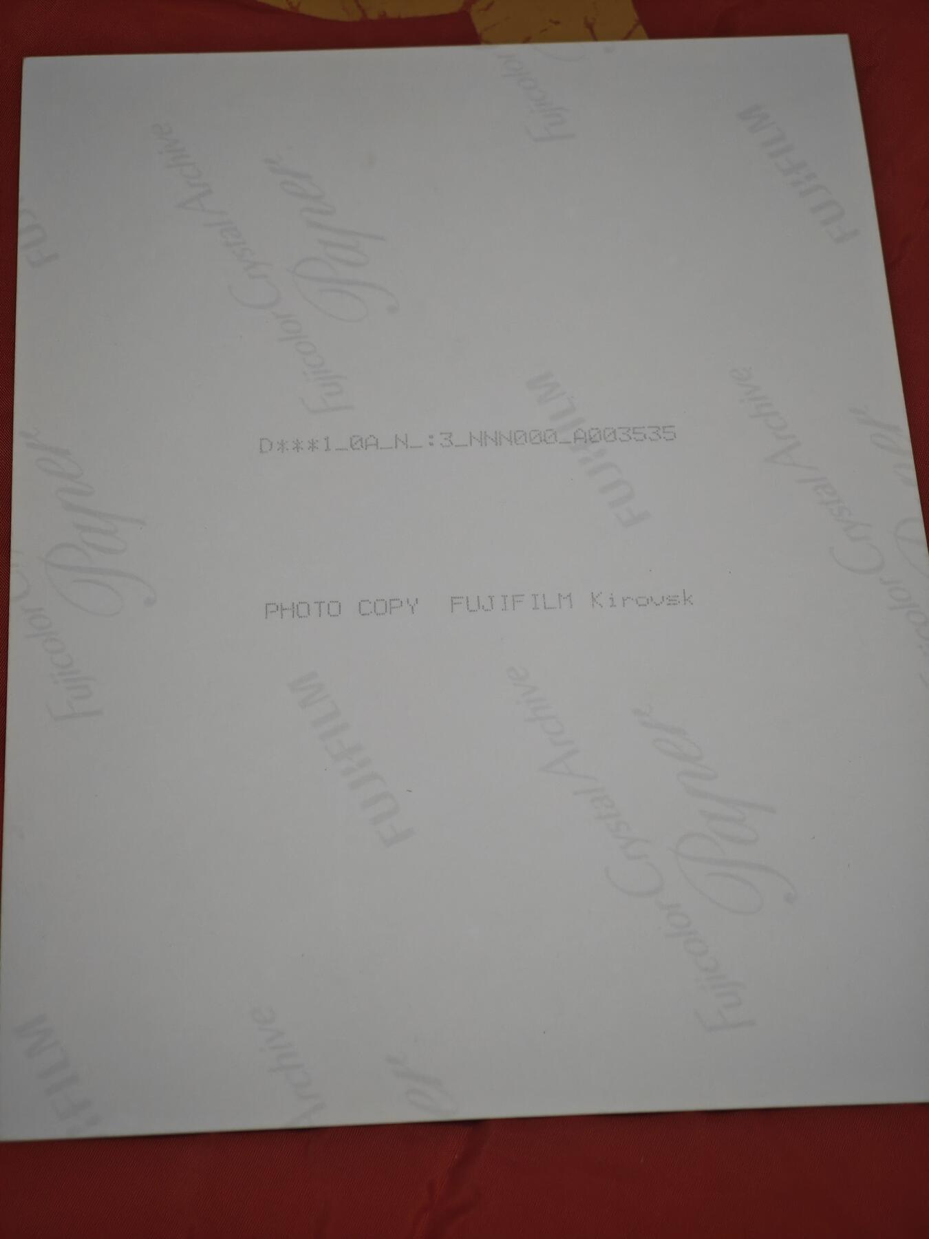 橙子收藏第六期 米哈伊尔·戈尔巴乔夫（Михаил Горбачёв）的亲笔签名黑白肖像照，是苏联最后一任最高领导人的珍贵影像藏品，兼具历史与收藏价值。