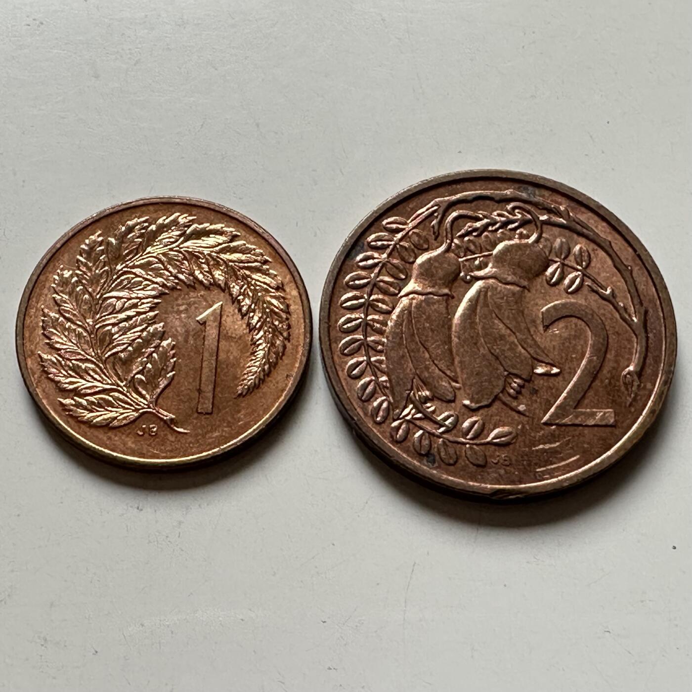 🌹外币初藏🌹🐯2026年第32场   每周二四六晚8️⃣点 接代拍 新西兰1987年中年版1-2分一对 带光好品 h