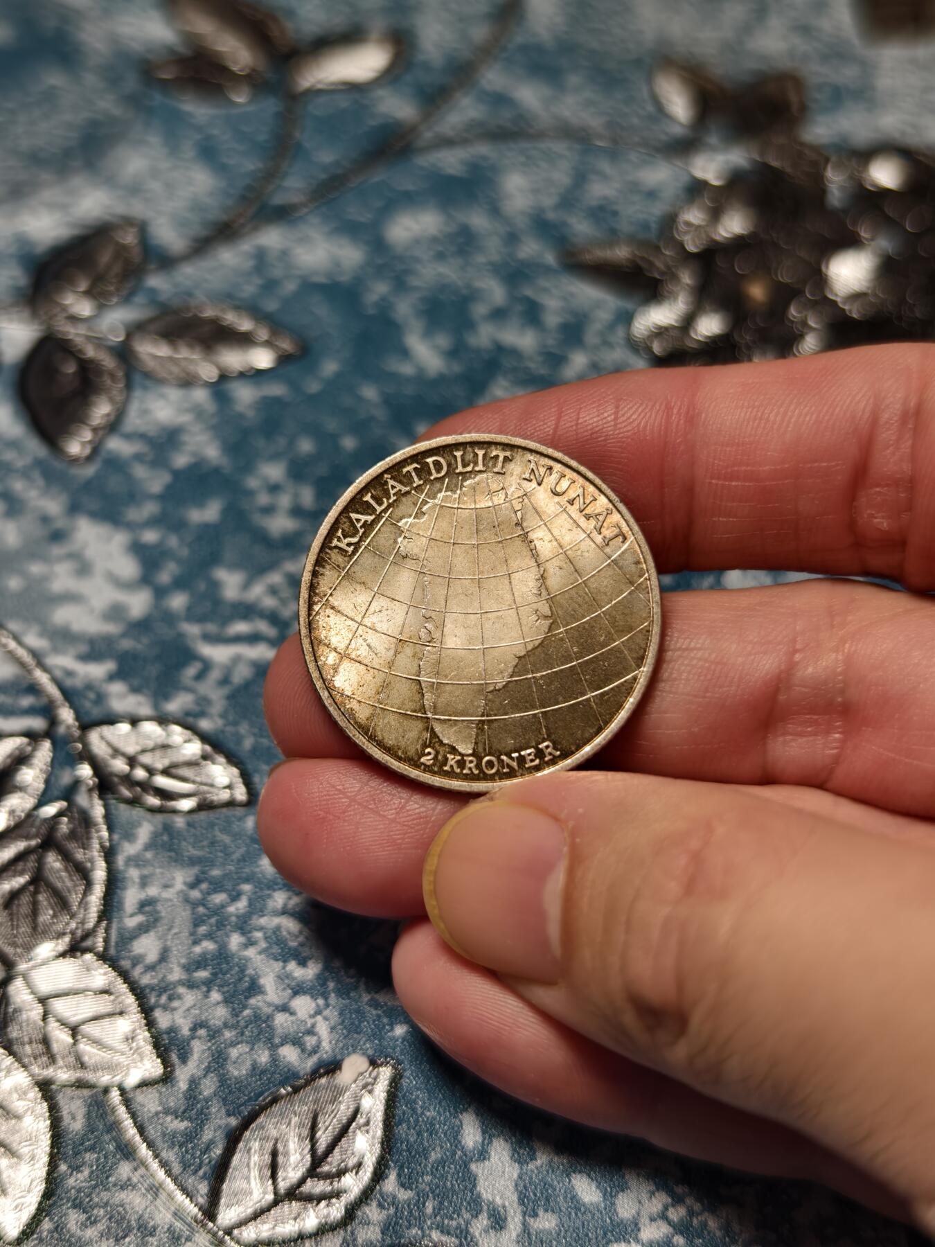 抚柳草堂-第十八期章牌钱币  奖章勋章限时免佣 满百包邮 放漏专场 1953丹麦格陵兰岛抗击结核病运动2克朗纪念银币 15g 800银原光极美品