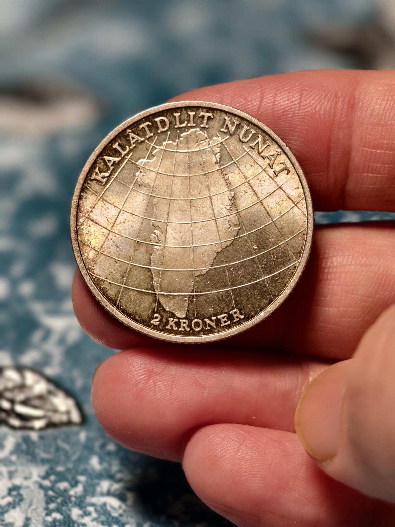 抚柳草堂-第十八期章牌钱币  奖章勋章限时免佣 满百包邮 放漏专场 1953丹麦格陵兰岛抗击结核病运动2克朗纪念银币 15g 800银原光极美品