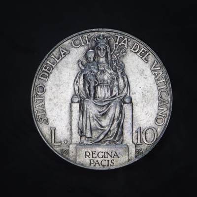 观钱 近现代机制币拍卖No.005（全场顺丰包邮，不区分偏远地区）  - 梵蒂冈 1936 年庇护十一世 10 里拉和平之后银币，古典主义雕刻风格精湛，宗教题材富有感染力。