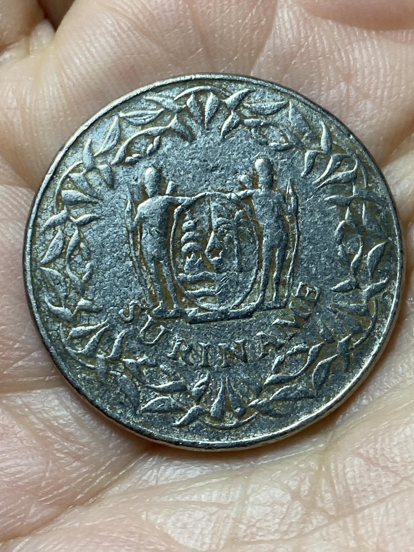 2026年第三十七场(总第二百零六场）德紧纸币特拍场(佣金3%，最低1元) 苏里南🇸🇷1989年250分