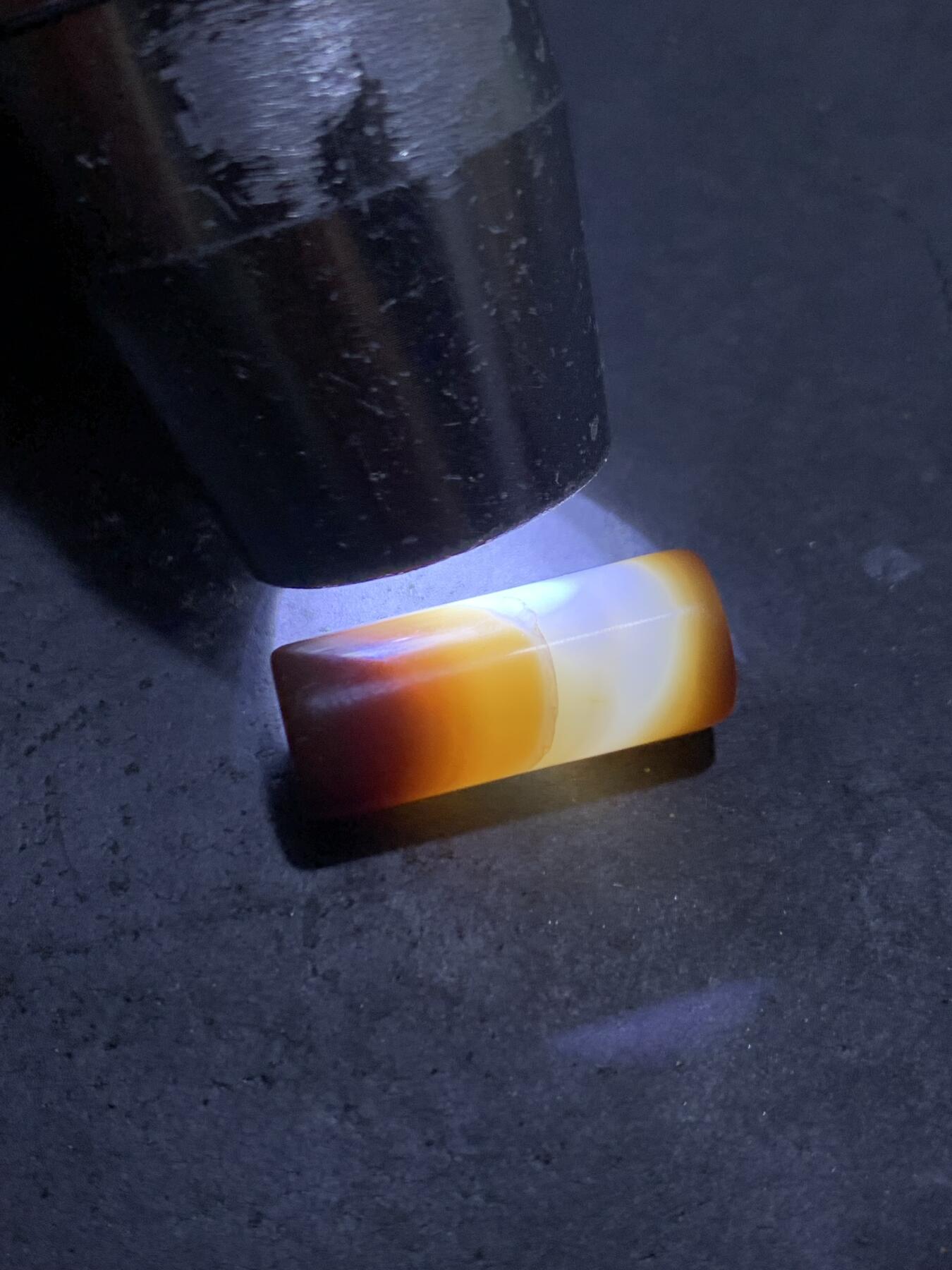 缠丝玛瑙通货直桶，桶珠一个，